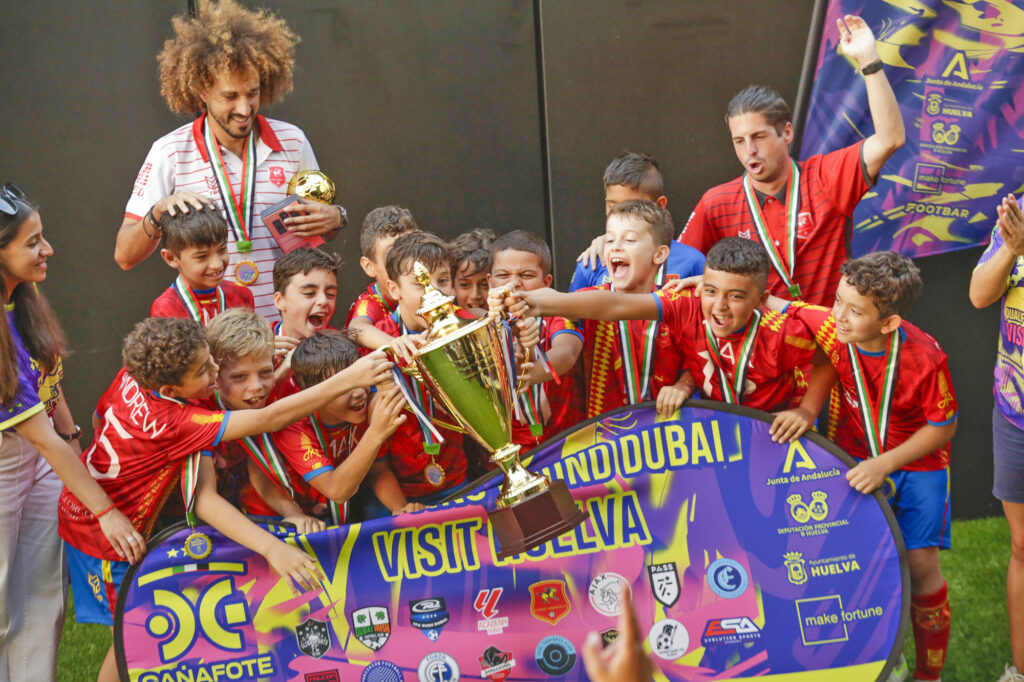 Huelva llega a 5 continentes 2 - Gañafote Cup