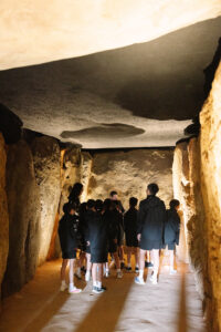 Imágenes de la visita de Dream Taiwán al Dolmen de Soto y al Muelle de las Carabelas 20 - Gañafote Cup